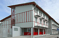 Eingangsgebude des BPFI Ainring mit Pforte